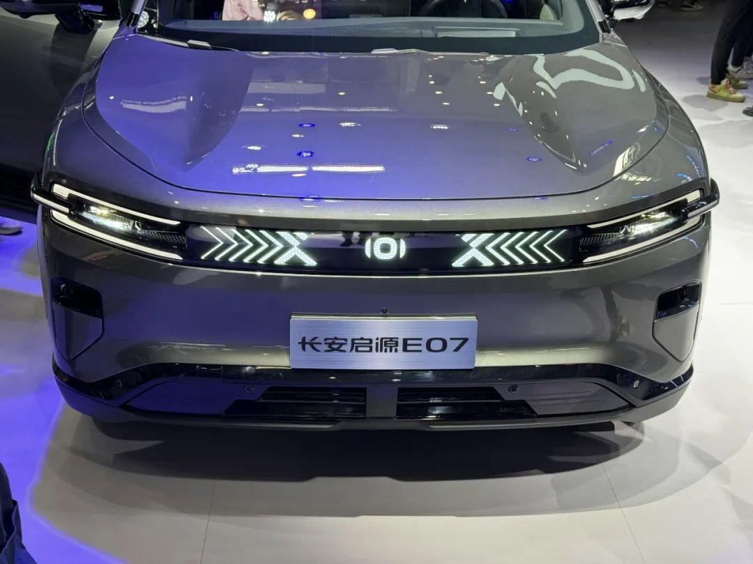 “可變”的生活方式 車展實拍長安啟源E07