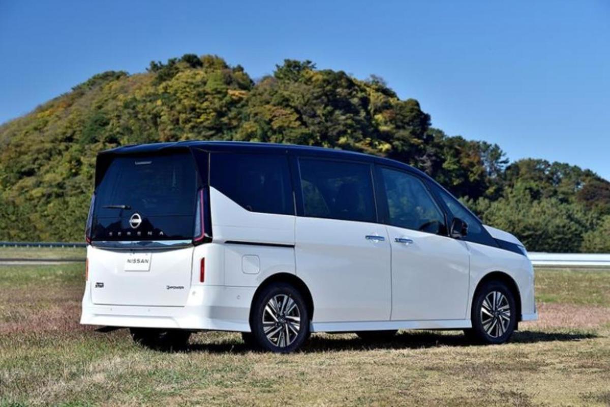 全新日產Serena實車曝光!時尚外觀配大七座,搭載1.4L混動+四驅