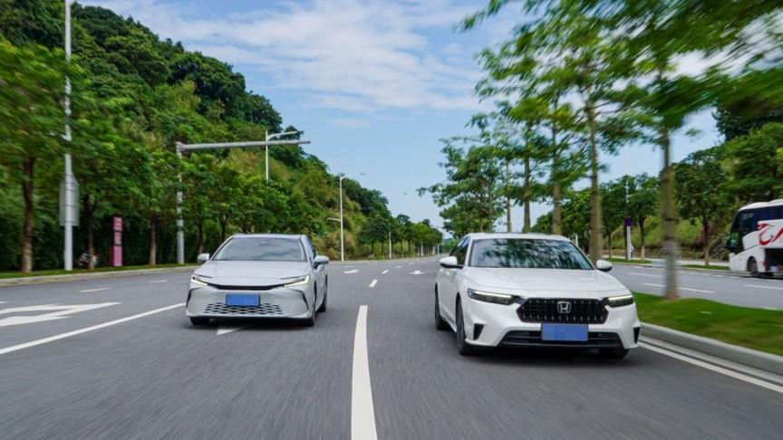 英仕派過招凱美瑞,從設計到性能,哪款車才是家用更優(yōu)選?
