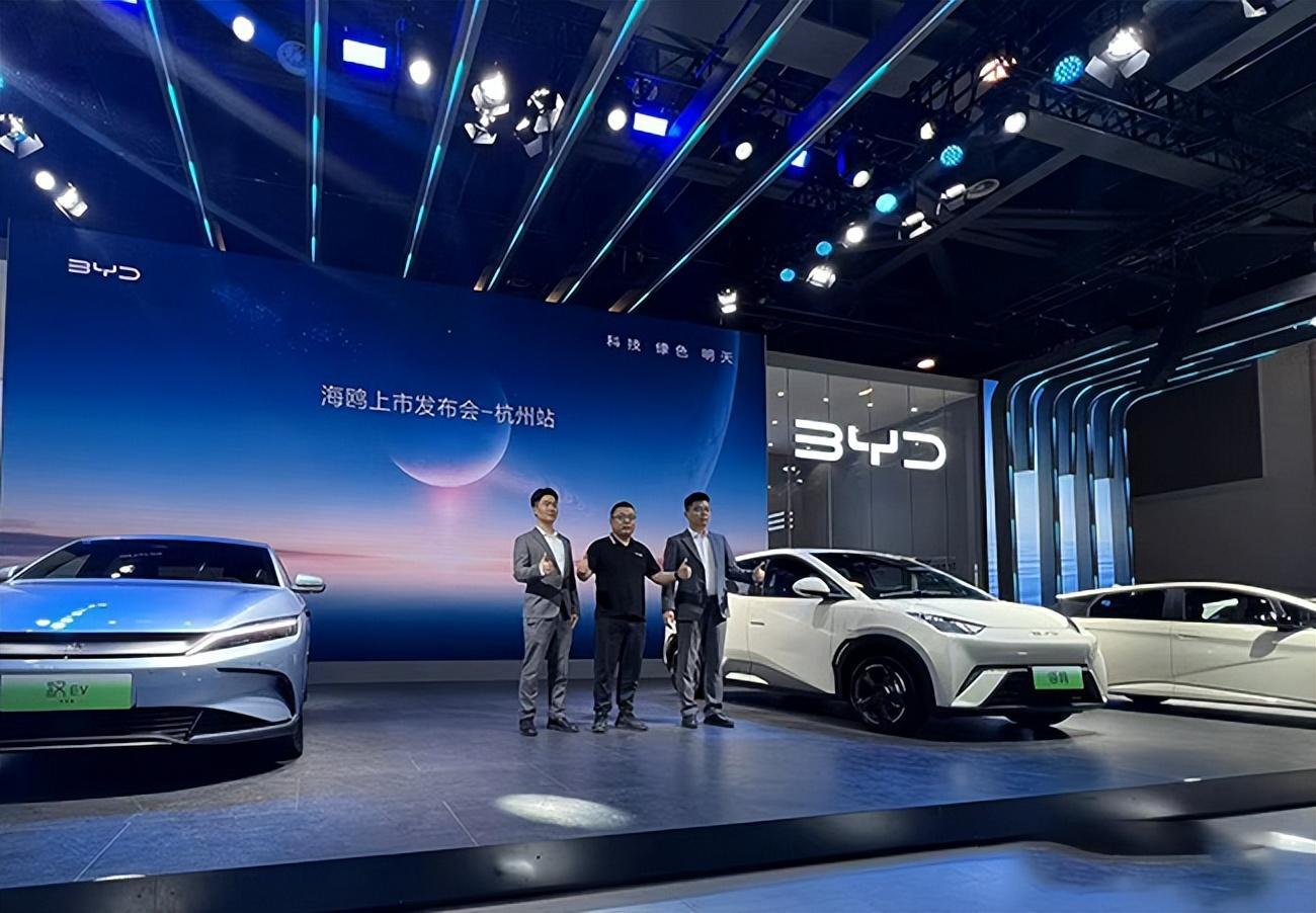 比亞迪直接掀桌子!續航2000公里,啟動3年終結燃油車計劃?