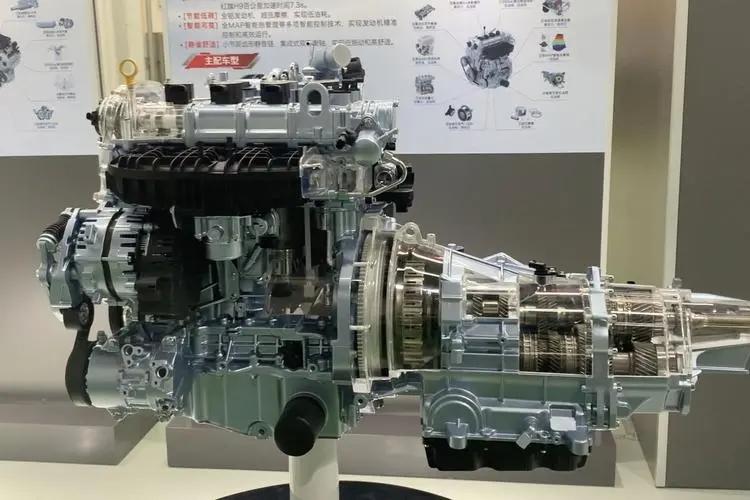 正式上市豪車新品:紅旗國禮震撼上市!指導價 718 萬元!