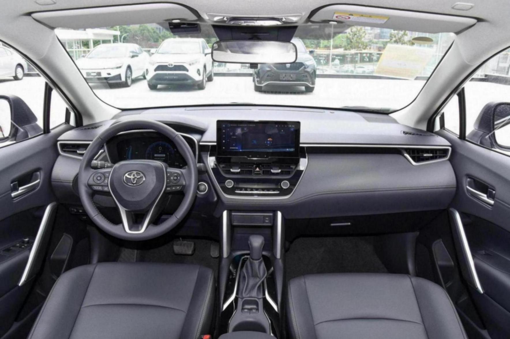 豐田卡羅拉銳放:實(shí)用的家用SUV,配2.0L發(fā)動(dòng)機(jī)!