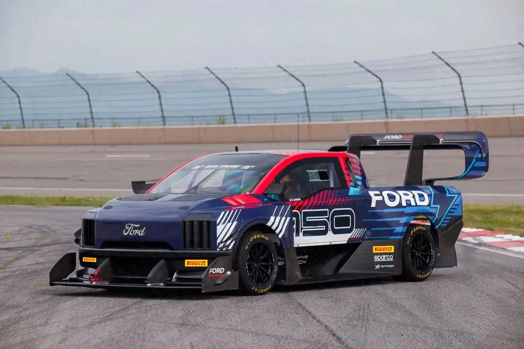 1400馬力爬山賽車!福特F-150 Lightning SuperTruck