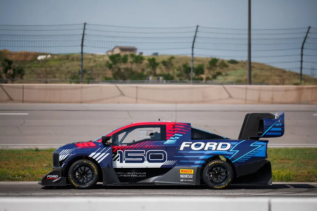 1400馬力爬山賽車!福特F-150 Lightning SuperTruck