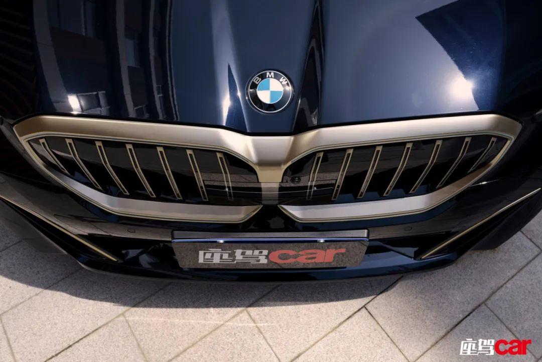 親密戰友——寶馬5系VS奔馳E級 | CAR REVIEWS
