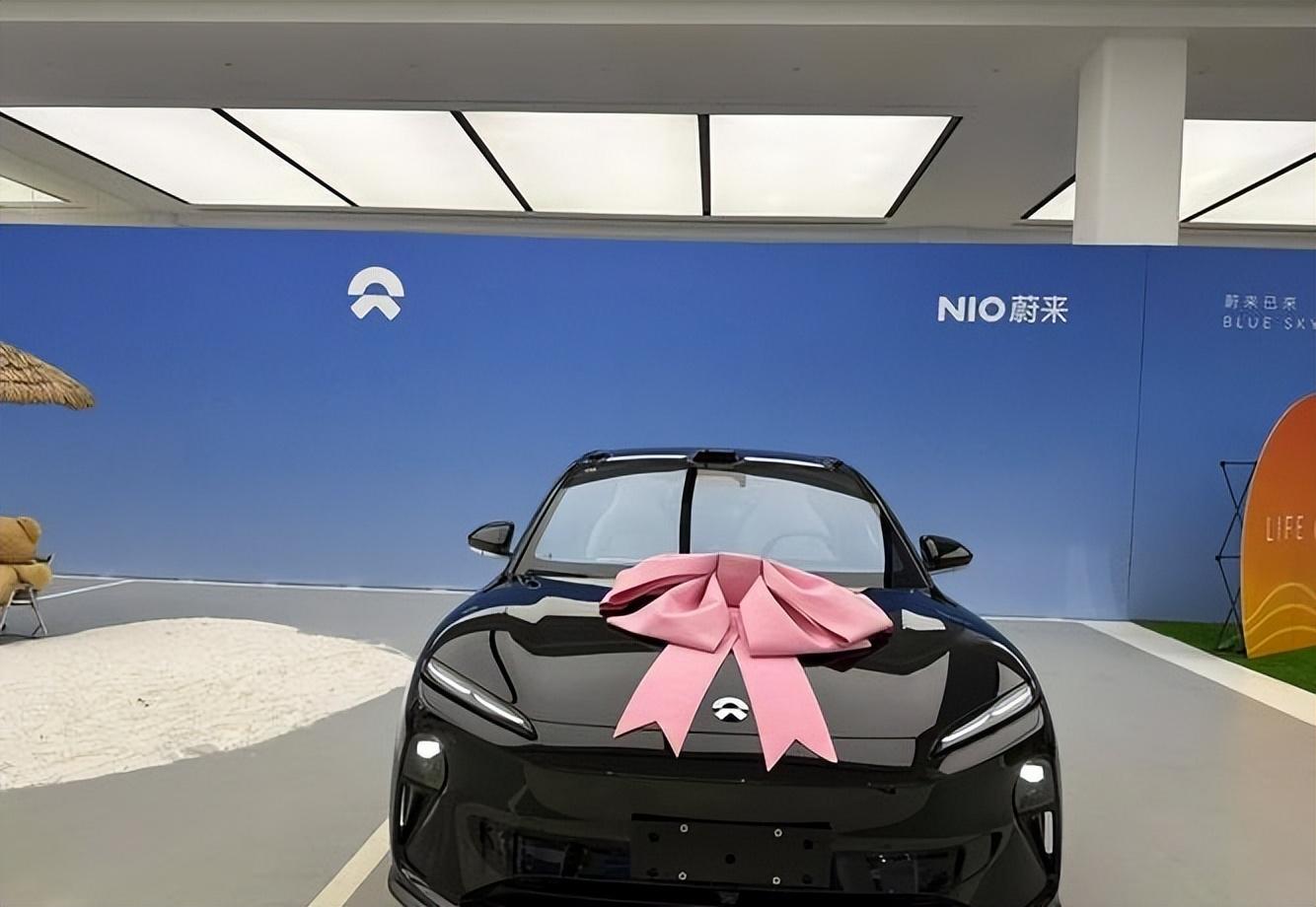 五菱宏光:從買菜車到國民神車,它為何成為你的第一輛車?