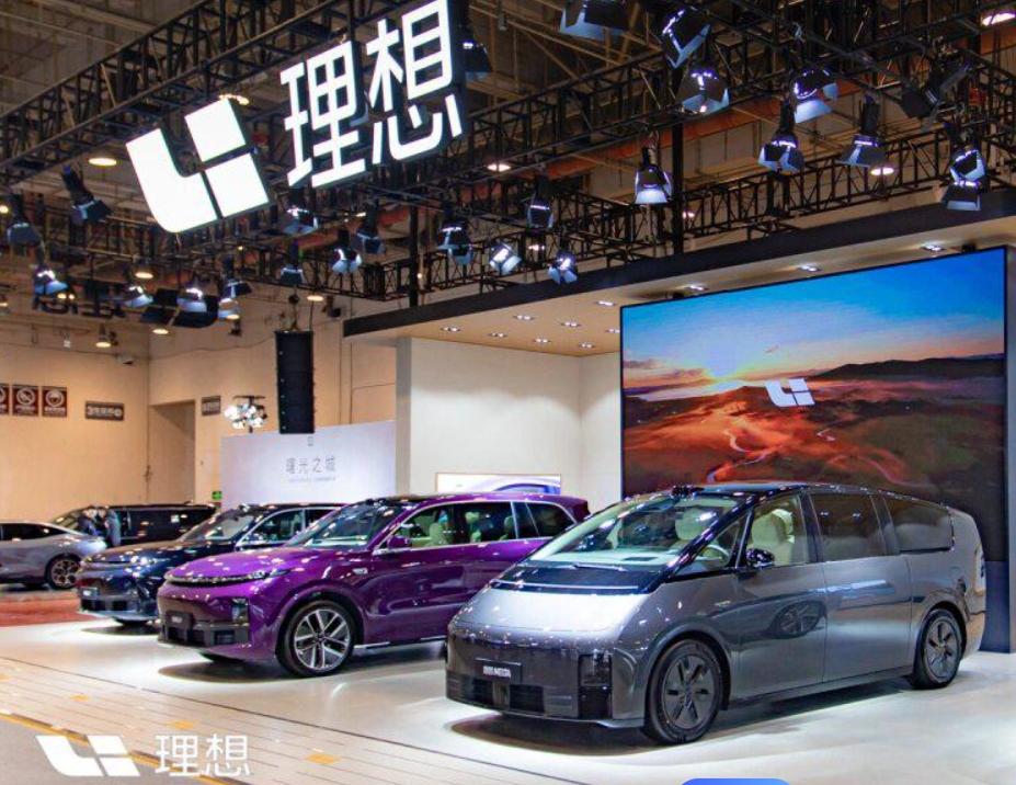 差距變大,世間已無“蔚小理”,或要重組“理蔚米”了