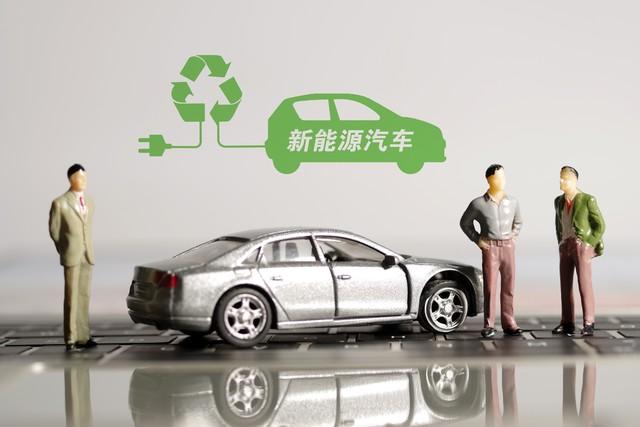 新能源電車即將被取締,燃油汽車才是最終王者!