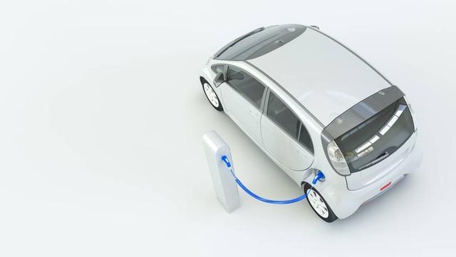 新能源電車即將被取締,燃油汽車才是最終王者!