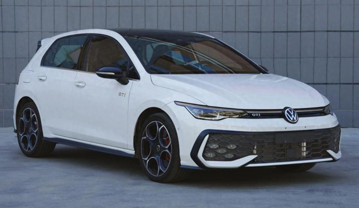 大眾多款新車曝光:不止換代邁騰、帕薩特,高爾夫R也來了