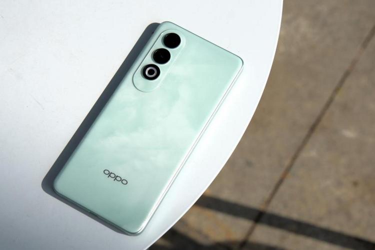 vivo持續(xù)稱霸,OPPO持續(xù)墊底