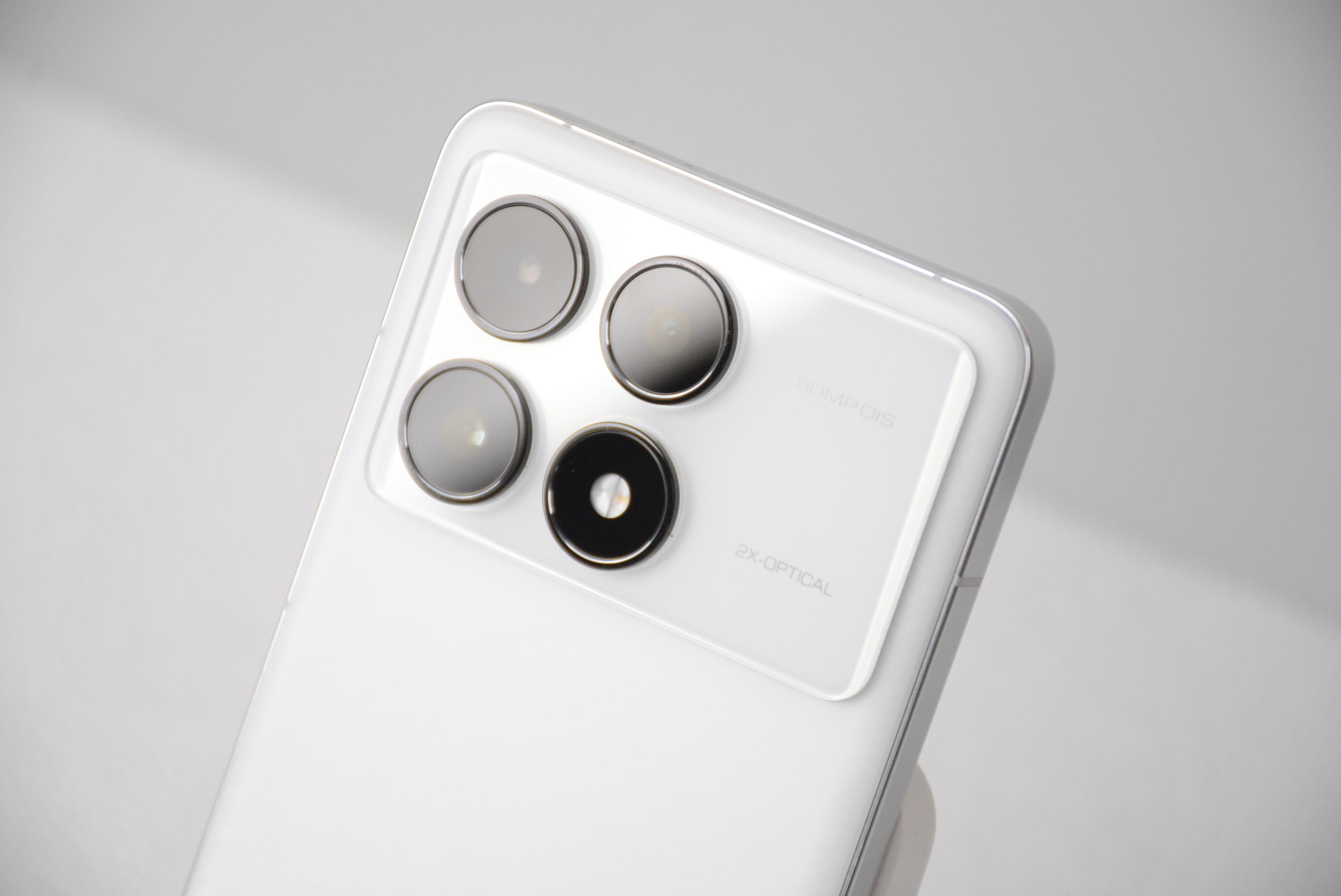 面對一加Ace 3 Pro,紅米用力過猛了?網友:K70 Pro變得更香了