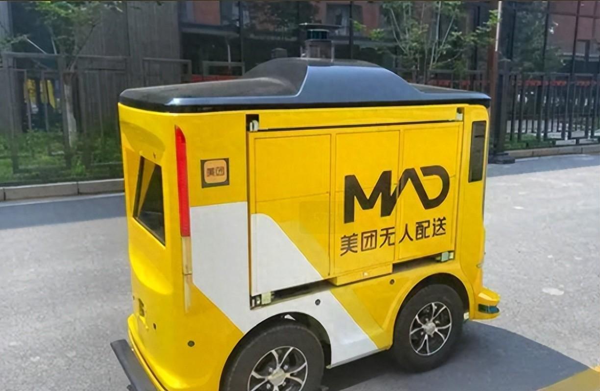 人工智能取代人類?30萬AI“技工”已上崗,底層工人何去何從?
