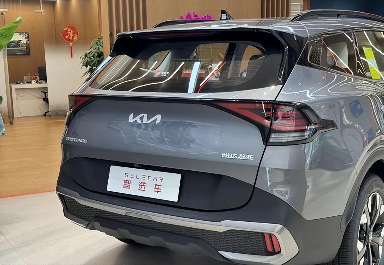 2.0T車型落地14萬左右,起亞獅鉑拓界適合入手嗎?