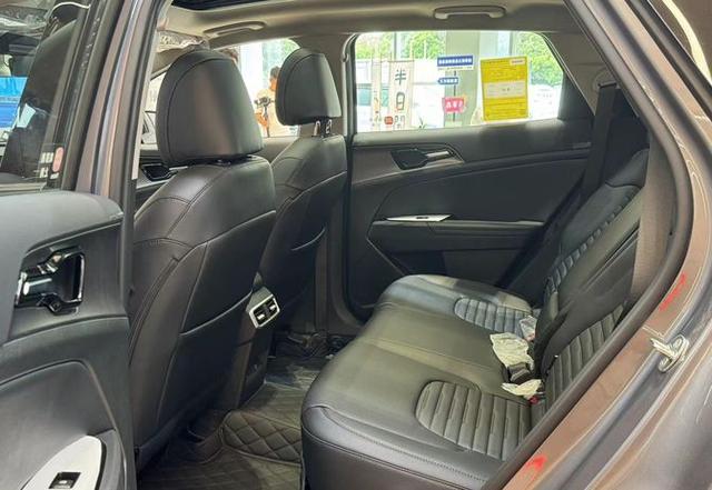 2.0T車型落地14萬左右,起亞獅鉑拓界適合入手嗎?