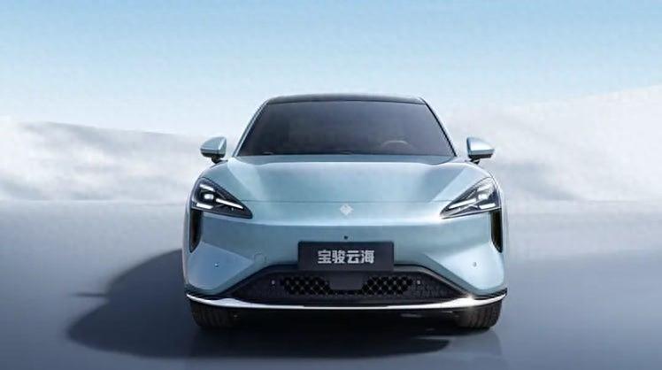 寶駿云海最新官圖發布 定位緊湊型SUV 提供純電和插混供選