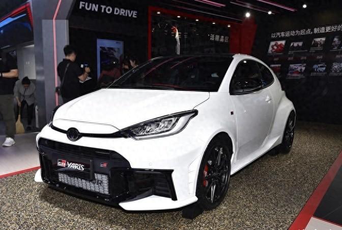 “豐田GR YARiS:40萬買不買?看完再決定!”