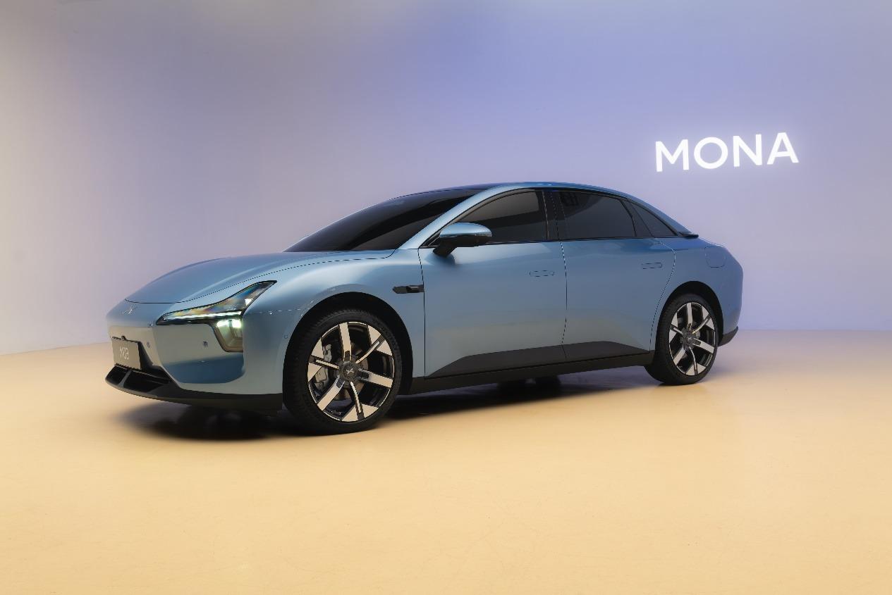 小鵬MONA M03外形發布,這可能是15萬級別最強AI純電轎跑