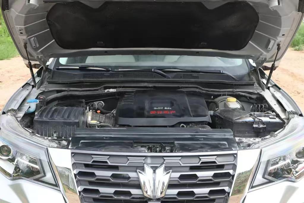 售20.58萬(wàn)起,2.0T 動(dòng)力,競(jìng)爭(zhēng)坦克300的鄭州日產(chǎn)帕拉丁新車(chē)型上市