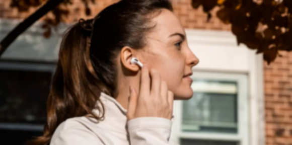 蘋果 AirPods 用戶狂喜!升級 iOS 18 后,將獲四大神級新功能?
