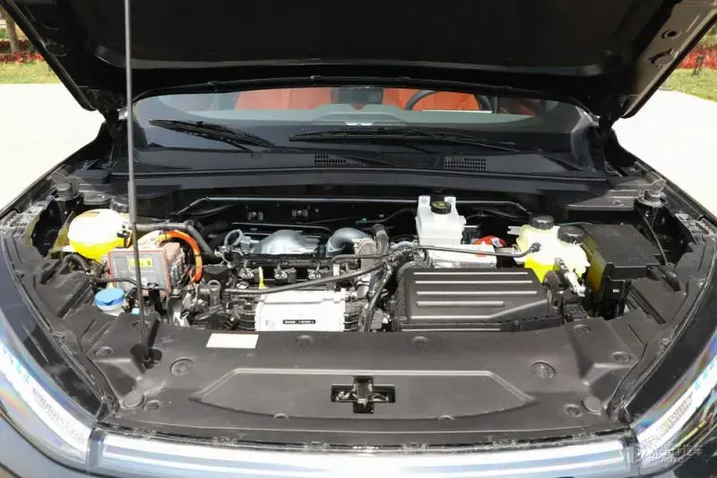 同級純電續航最長的插混車 試駕東風風神L7新能源