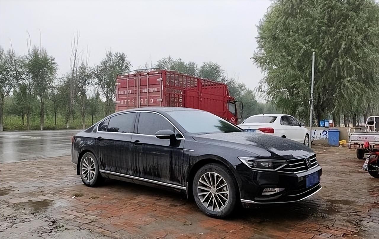 喜提一汽-大眾邁騰,4年時間行駛8萬公里,車主說出了用車感受