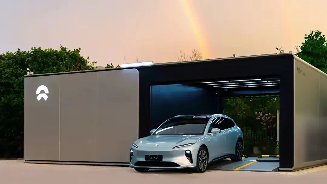蔚來:可換電才安心!實現“車主不下車,三分鐘滿電”的補能體驗