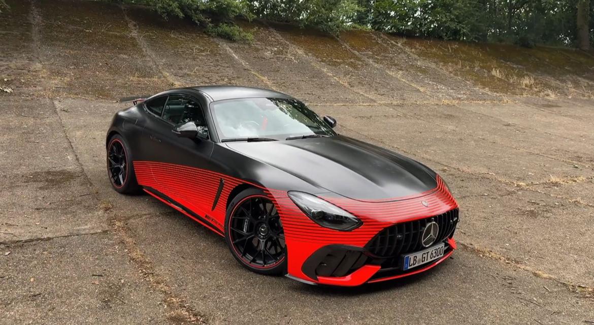 611匹馬力,0-96km/h加速3.1s,奔馳AMG GT63 Pro發(fā)布