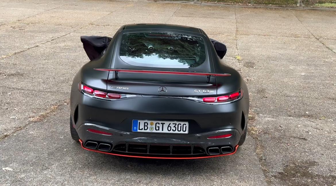 611匹馬力,0-96km/h加速3.1s,奔馳AMG GT63 Pro發(fā)布