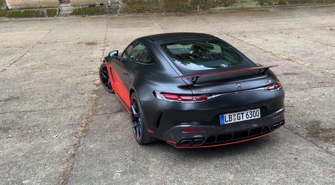 611匹馬力,0-96km/h加速3.1s,奔馳AMG GT63 Pro發(fā)布