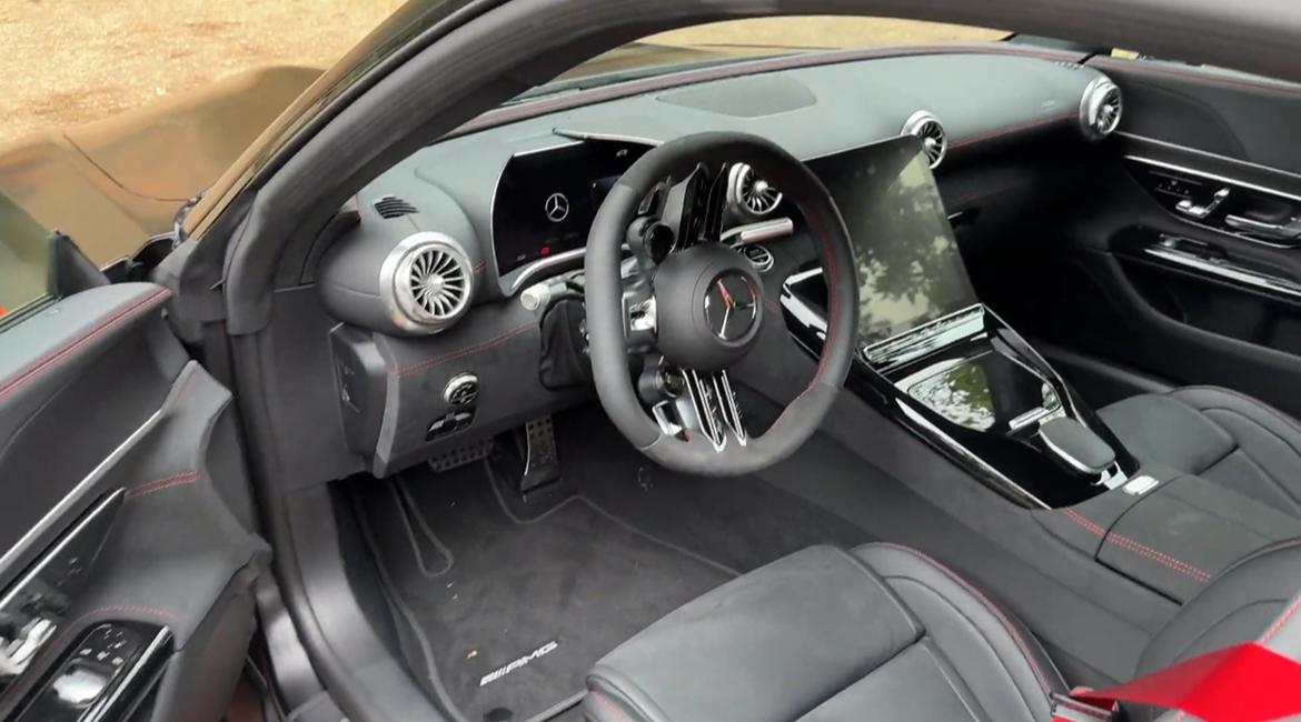 611匹馬力,0-96km/h加速3.1s,奔馳AMG GT63 Pro發(fā)布