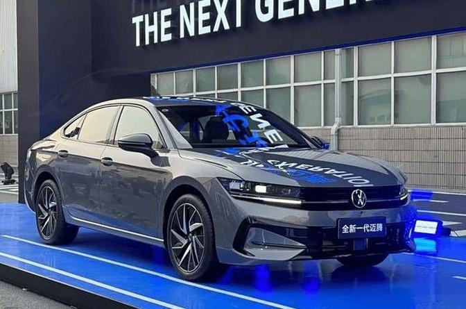全新邁騰:老朋友換新裝,德系B級車還能在電動車時代翻身嗎?