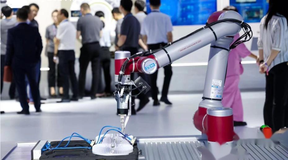中興通訊推出革命性智算方案,2024MWC上海展驚艷亮相!