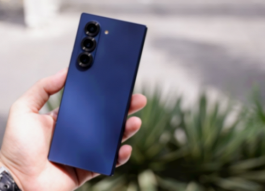 新機首發!三星GalaxyZFold6首測:更方+驍龍8 Gen 3芯,你喜歡嗎?