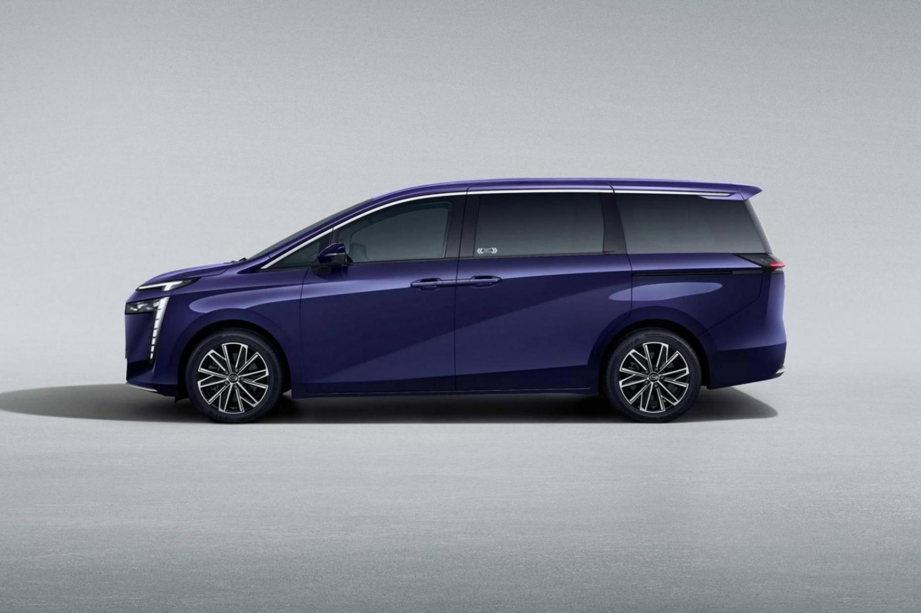 新車 | 售價16.68萬元起,2.0升油混系統,廣汽傳祺E8榮耀系列上市