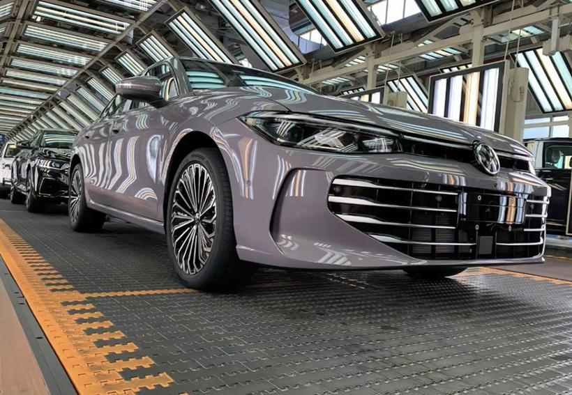 大眾全新帕薩特B9國產現身,將化身“帕薩特 PRO”,車長已達5米