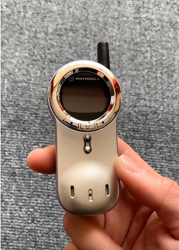 80后眼中的奢侈品!十款遙不可及的經典手機,你都用過哪幾款?