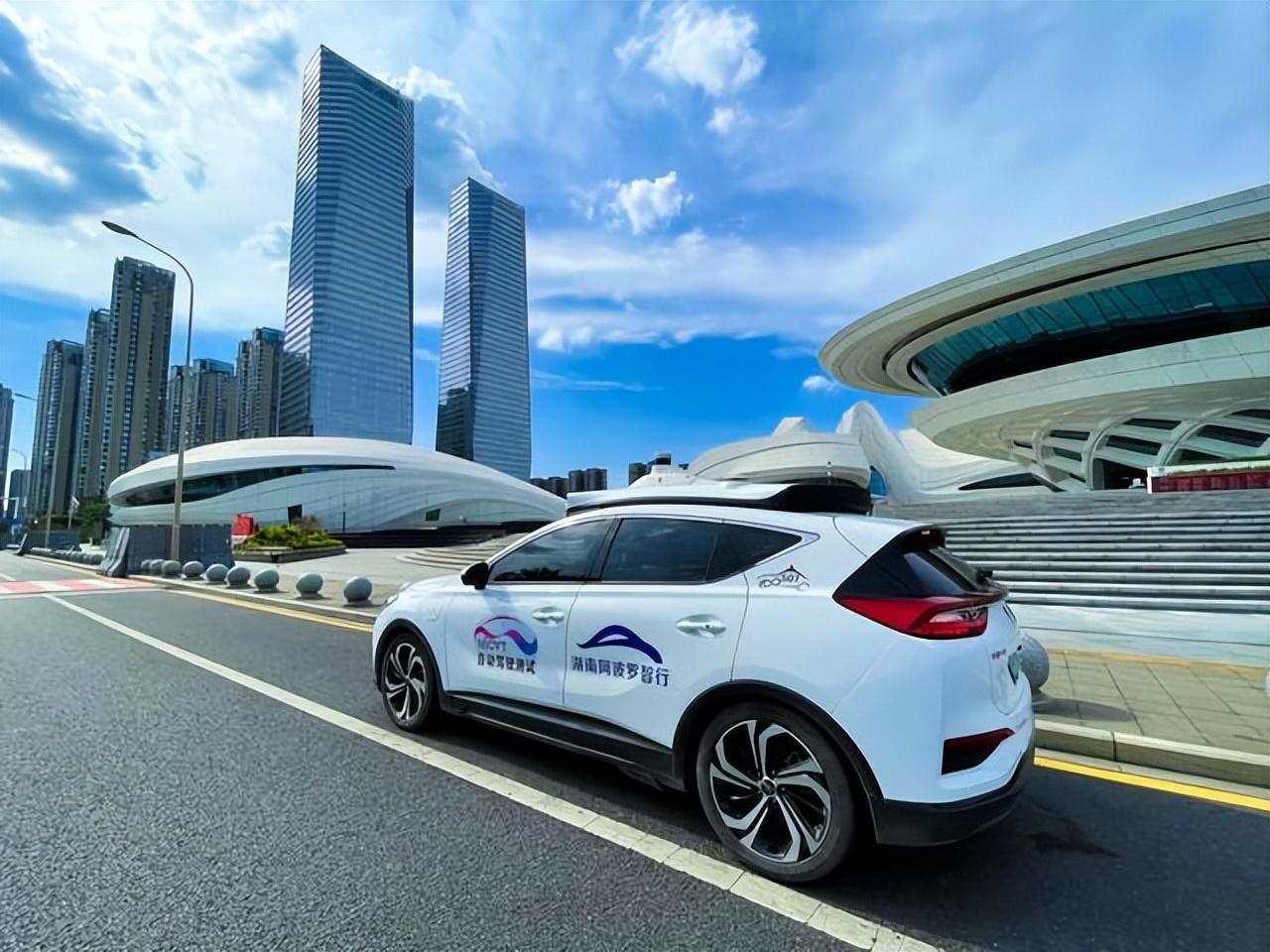 無人駕駛的新趨勢,竟有人建議啊,全國推廣無人駕駛網(wǎng)約車