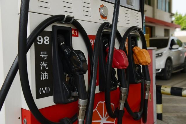 電車VS油車:全面剖析優勢與劣勢,您會怎么選擇呢?