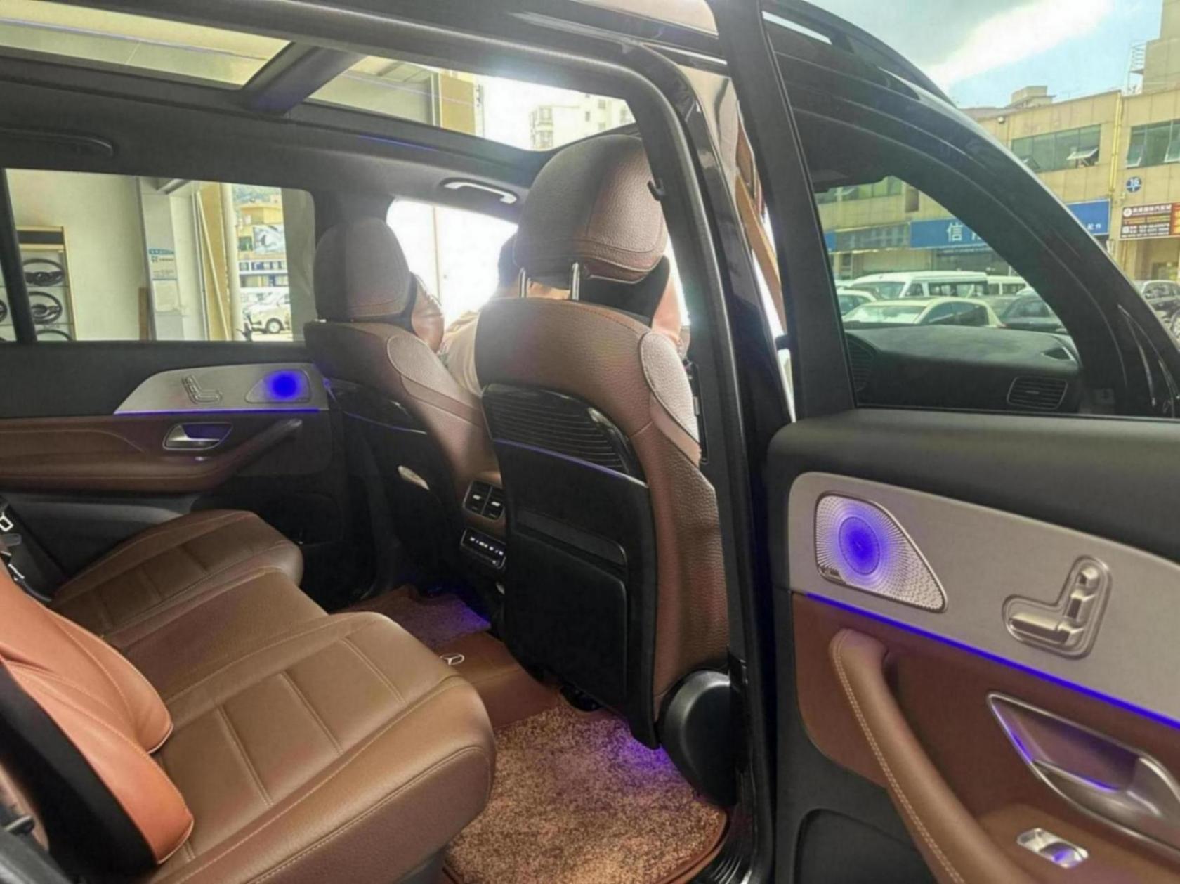 2024款奔馳GLS450提車小整備一下香氛負離子