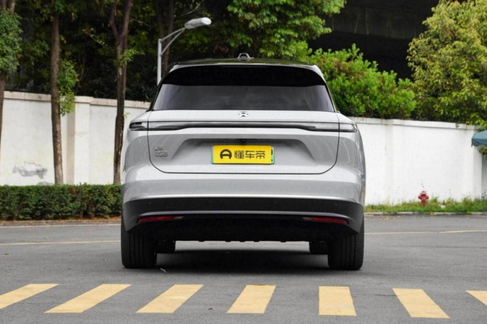 蔚來(lái)ES8:內(nèi)外兼修的純電動(dòng)SUV,搭載雙電動(dòng)機(jī)四驅(qū)系統(tǒng)!