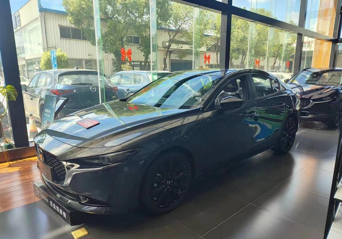 2.0L車型裸車價8.5萬左右,馬自達3昂克賽拉適合哪些人?