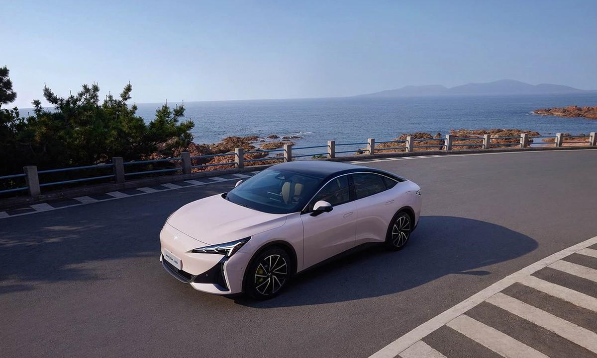全系寧德時代上車!極狐阿爾法S5全新車型限時12.88萬起售