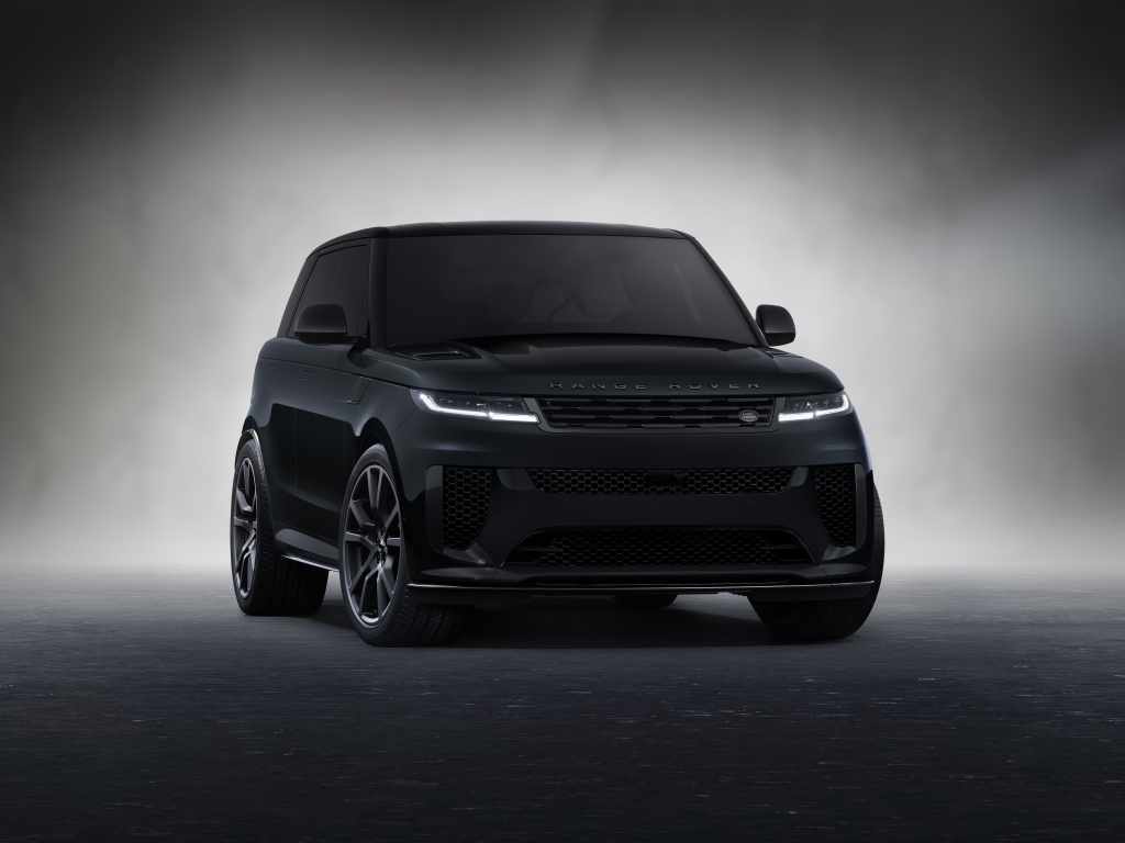 增四種車漆/4.4T V8動力,路虎攬勝運動版SV Edition Two官圖