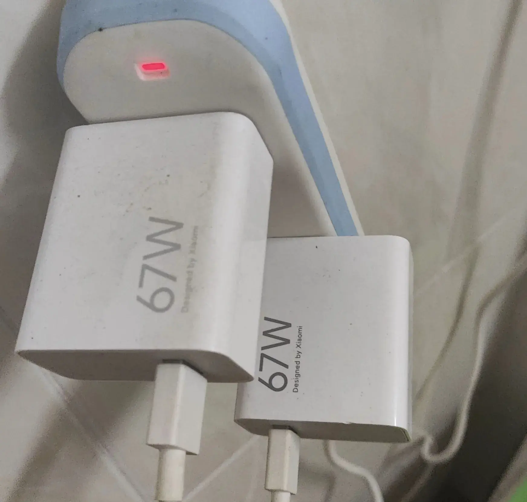 真我發布320W秒充,4分半就能充滿一部手機 有必要上大功率充電嗎