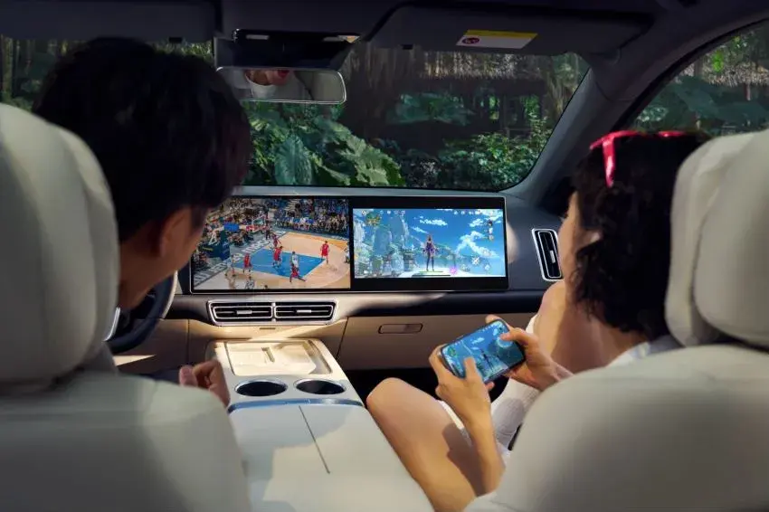 豪華品牌月銷量第一!理想汽車的成功,撕開了多少豪車“遮羞布”