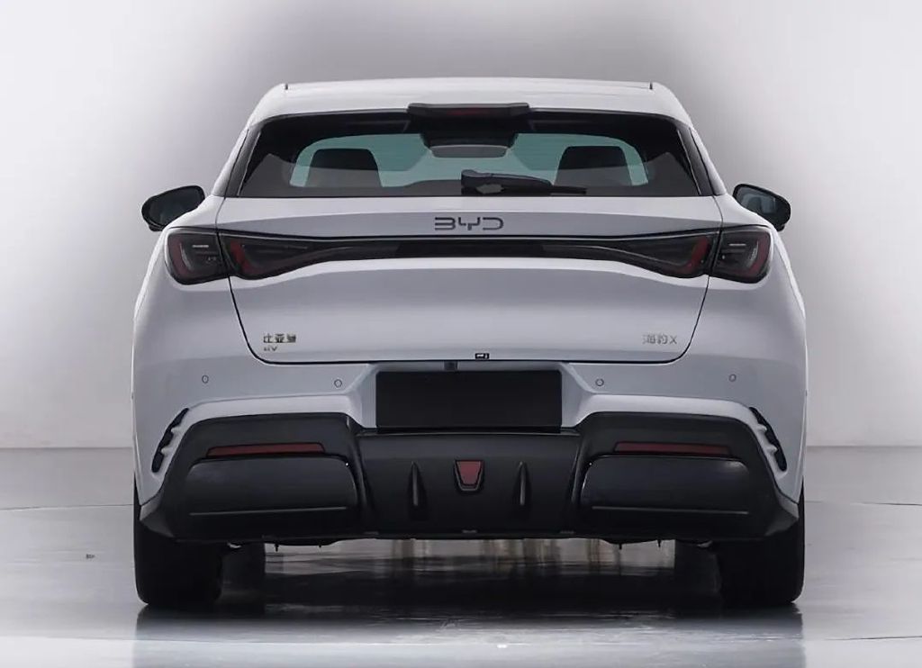 來勢兇猛!2024成都車展最值得關(guān)注的三款新能源轎車