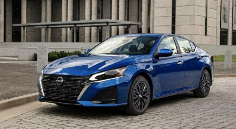 日產天籟再迎全新改款,配置新升級,取消2.0T發動機