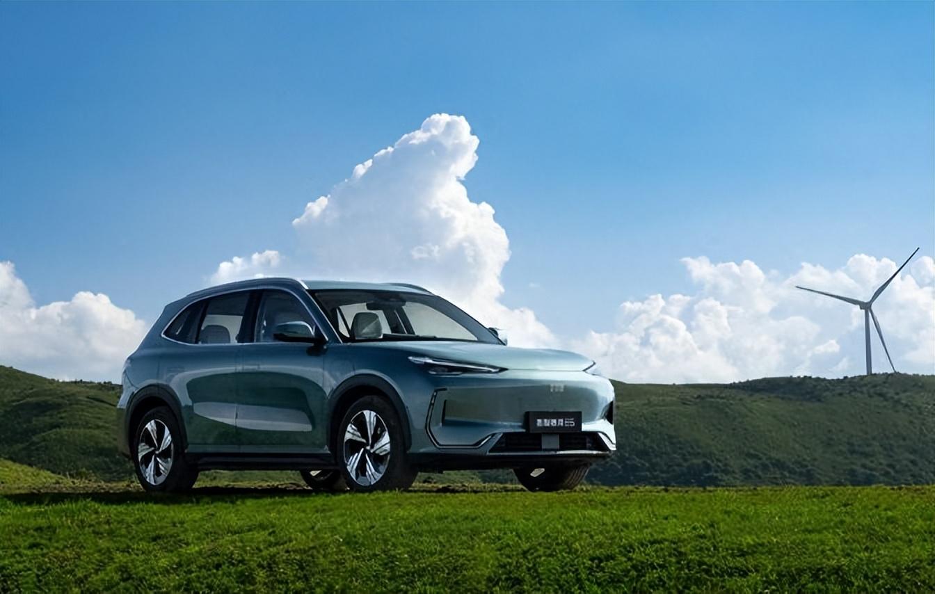 吉利汽車銷量暴漲30%, “小目標(biāo)”提前實(shí)現(xiàn)?