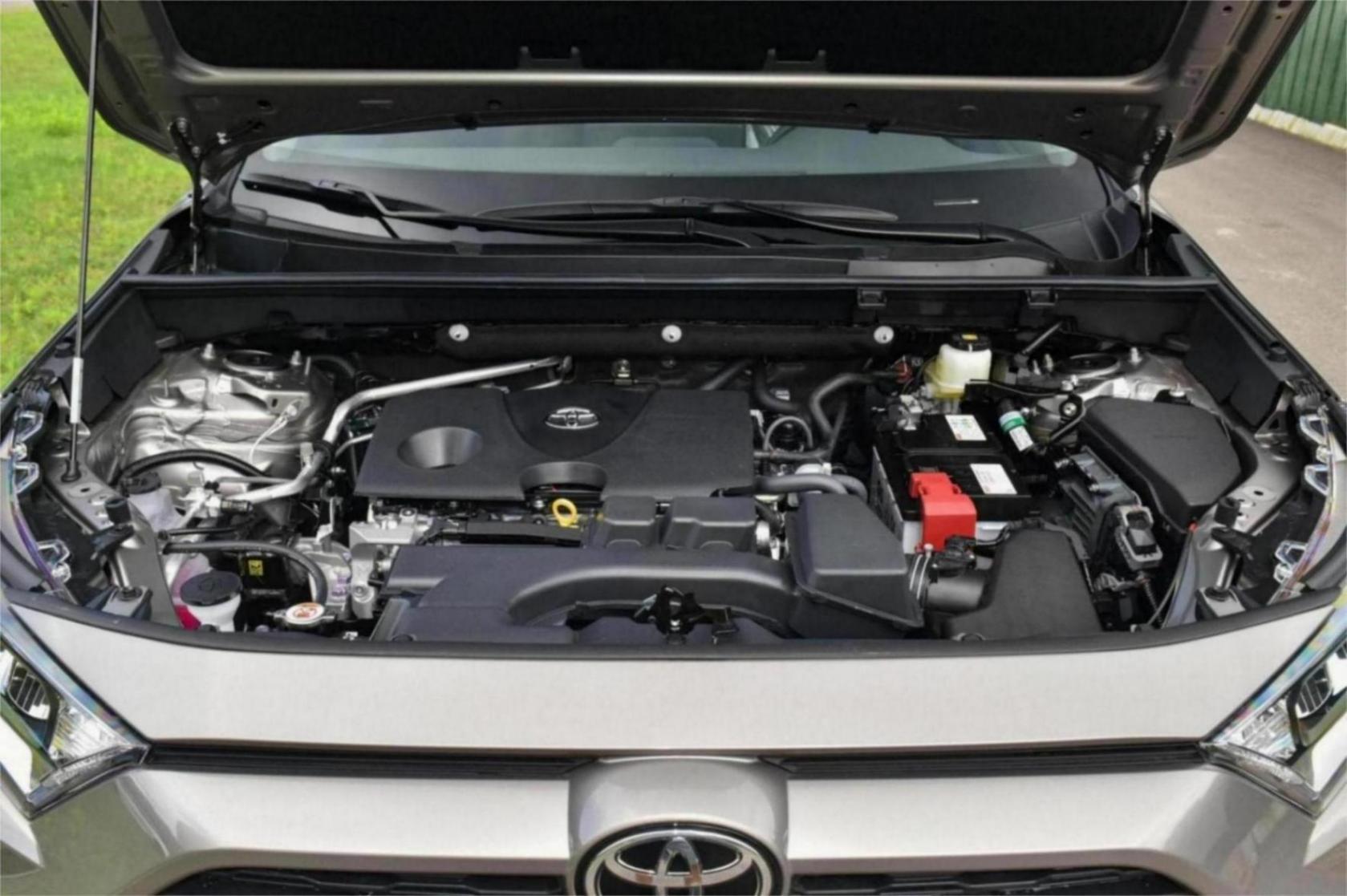 配2.0L動力,月銷16683臺,軸距2690mm,解讀一汽豐田RAV4榮放